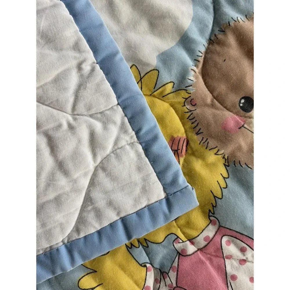 Little Suzys Zoo Baby Crib Quilt Blanket Handmade 80s Animal Vintage Toddler Bed